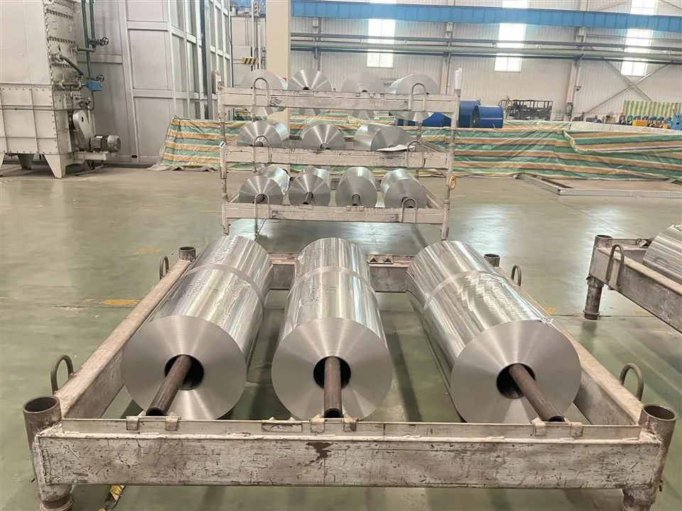 Household Food Grade Aluminum Foil Jumbo Roll